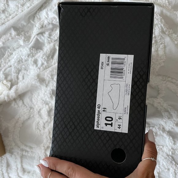 Adidas Originals AlphaEdge 4d - Picture 2 of 8